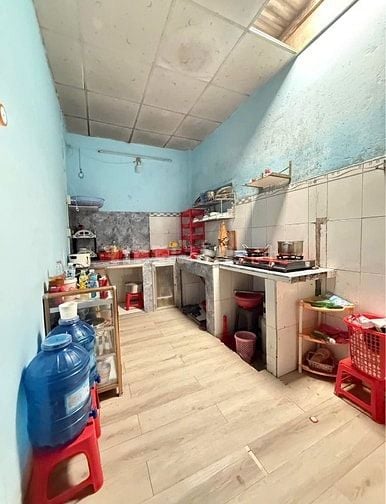 Cần bán Nhanh Căn nhà ngay BÀ điểm 8 Hóc môn Sổ Hồng riêng 72m2 920tr