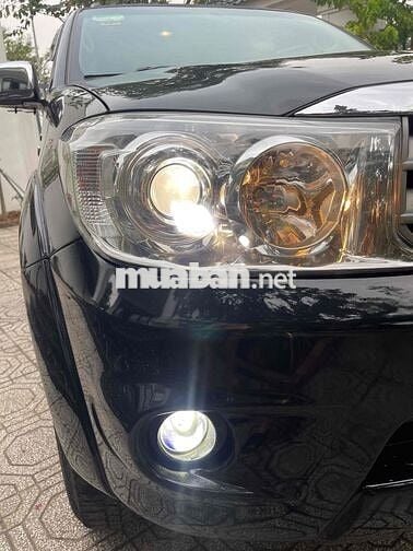 Toyota Fortuner 2010 2.5 G Máy dầu số sàn