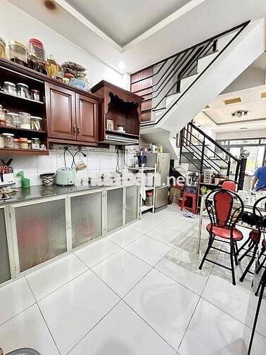 Nhà Đẹp 3 Tầng 45m2-Mã Lò-3 Phòng Ngủ-Hẻm Xe Hơi