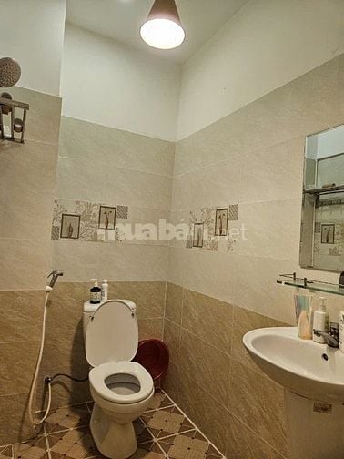 Bán nhà đường Nguyễn Văn Quá, quận 12 - 4x14,5, 1 lầu giá 9 tỷ