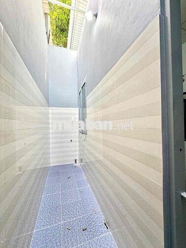 Nhà Ngay Cao Đẳng Điện Lực Sẵn 2 Máy Lạnh 2Pn Giá 6 Triệu