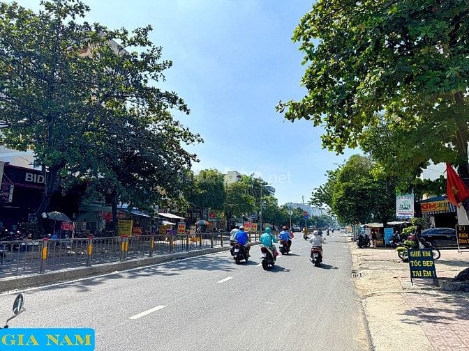 BÁN NHÀ MẶT TIỀN : 151 TÂY THẠNH - P. TÂY THẠNH - Q. TÂN PHÚ - TPHCM