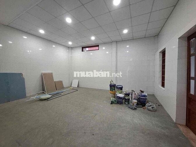 MẶT TIỀN KINH DOANH - 9.5 x 40 - 2 LẦU - TRỐNG SUỐT