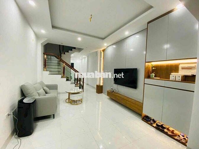 Chính chủ cho thuê nhà nguyên căn 4 tầng full nội thất mới