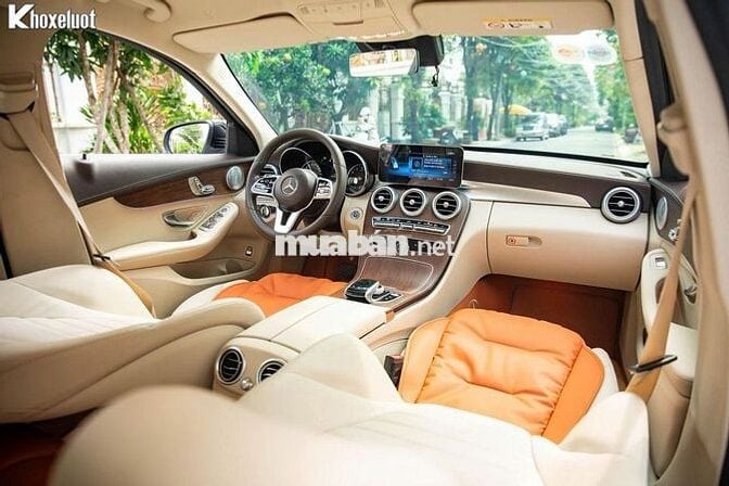 Mercedes C200 Exclusive 2020 Đen 30000 km