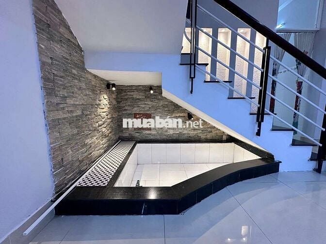 Cho thuê nhà 3 lầu mới hẻm thông xe hơi 1/ đường số 2 p16 GV giá 14tr