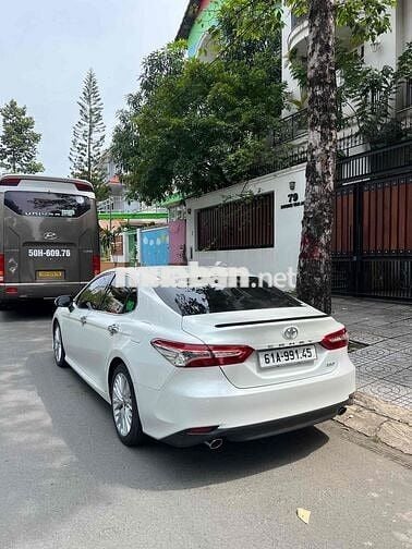 Toyota Camry 2021 - 98000 km