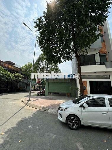 Bán Góc 2 Mặt Tiền Đối Diện Chung Cư Bình Hoà Thuận An