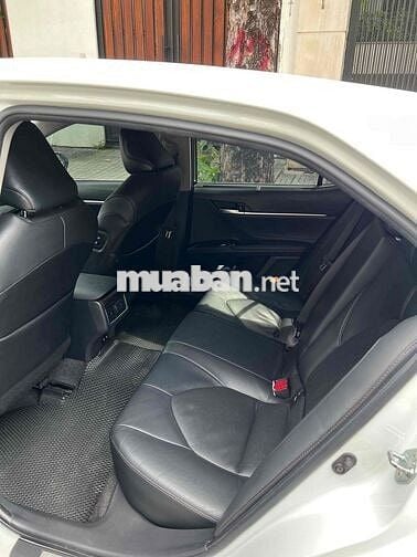 Toyota Camry 2021 - 98000 km