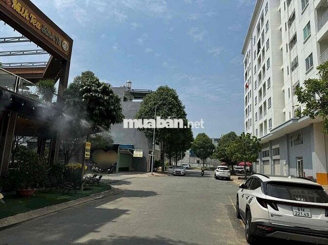 Bán Góc 2 Mặt Tiền Đối Diện Chung Cư Bình Hoà Thuận An