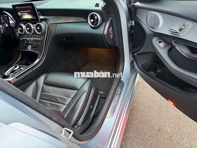 Mercedes-Benz C300 AMG 2016 Bạc