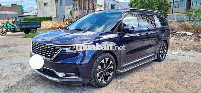 KIA Carnival Signature Xanh 7 chỗ