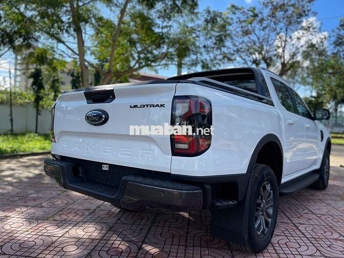 Wildtrak 2025 - Trắng - Tặng: BH, phim, sàn cam