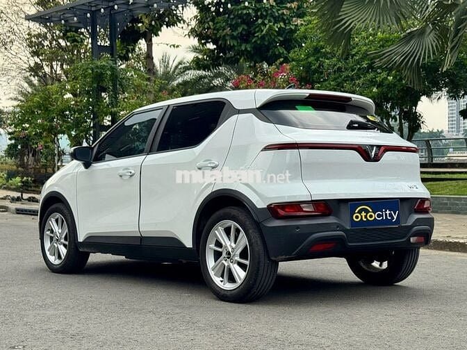 VinFast VF5 Plus 2024 - Màu trắng - 3v4km -Mua pin