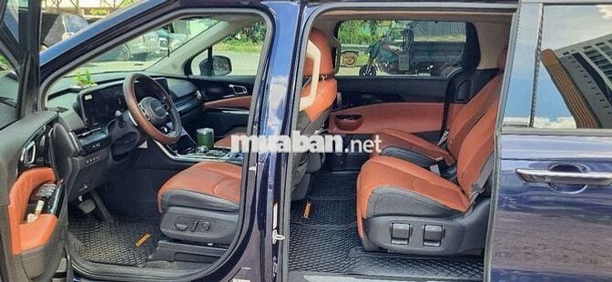 KIA Carnival Signature Xanh 7 chỗ