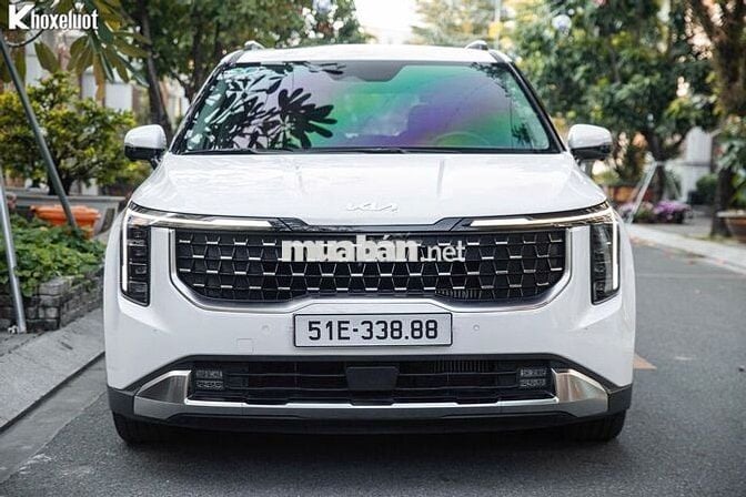 Kia Carnival model 2025 Signature 12000 km Trắng