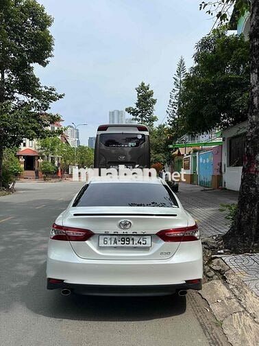 Toyota Camry 2021 - 98000 km