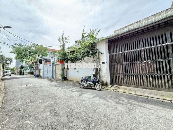 Cho thuê xưởng đẹp 200m2 Đường nhựa 8m thông 1/ Thới An 16 Ngay LVK