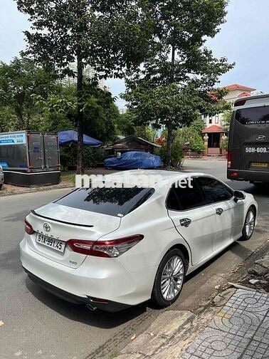 Toyota Camry 2021 - 98000 km