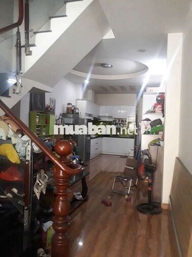 Nhà bán.mặt tiền đg.trường chinh.p12.tân bình