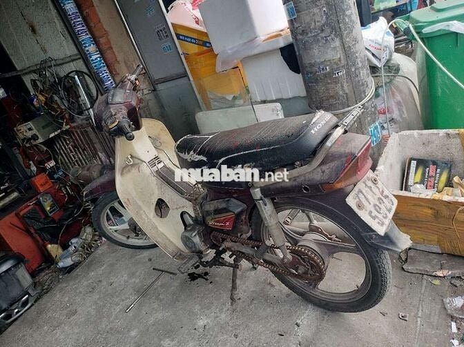 Cần bán chiếc dream Thái có giấy màu tím