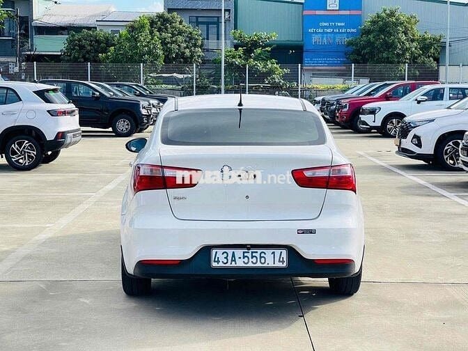 Kia Rio 2017 1.4 MT Sedan - 120000 km