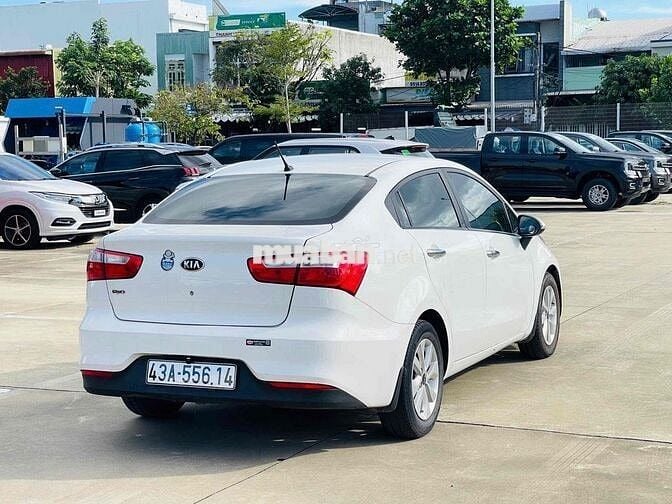 Kia Rio 2017 1.4 MT Sedan - 120000 km