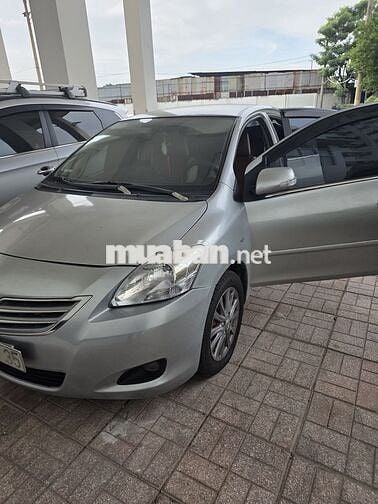 Toyota Vios 2012 E màu Bạc