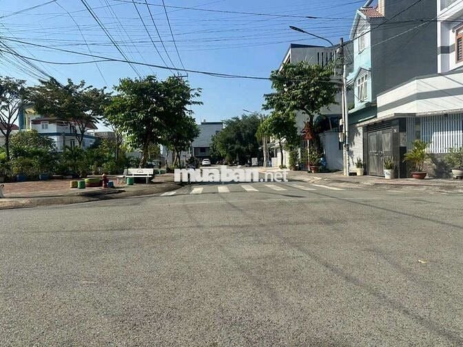 Nhà KDC Nguyễn Văn Tiết, 109m2, 3 tầng