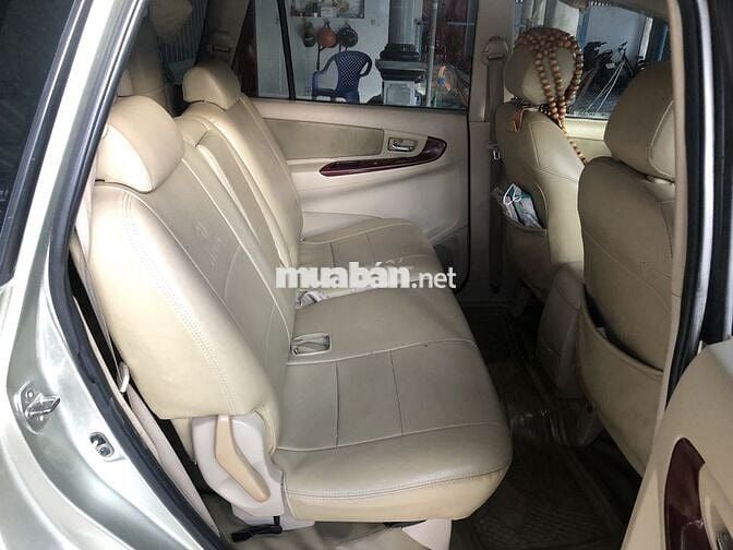 Toyota Innova 2006 G - 450000 km