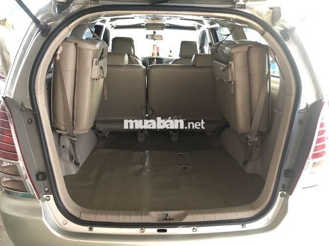 Toyota Innova 2006 G - 450000 km