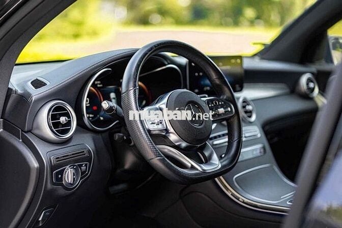 Mercedes GLC300 Coupe 2021 Đen