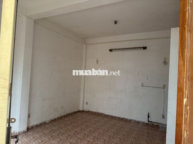 Phòng trọ sạch sẽ thoáng mát trung tâm quận 10