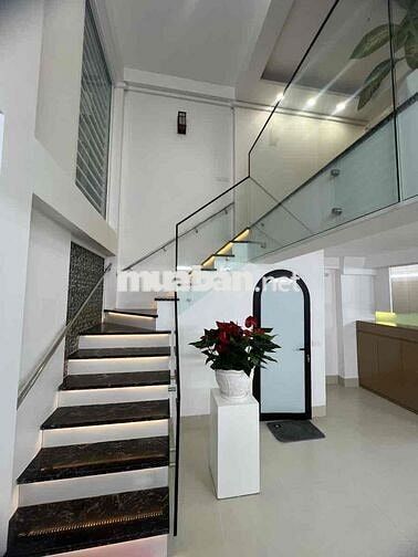 BÁN NHÀ GIANG VĂN MINH – 10M RA Ô TÔ TRÁNH – TRUNG TÂM BA ĐÌNH