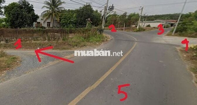 Chính chủ bán đất thổ cư 100% dt  5x40 ngã 5 Bến Cầu