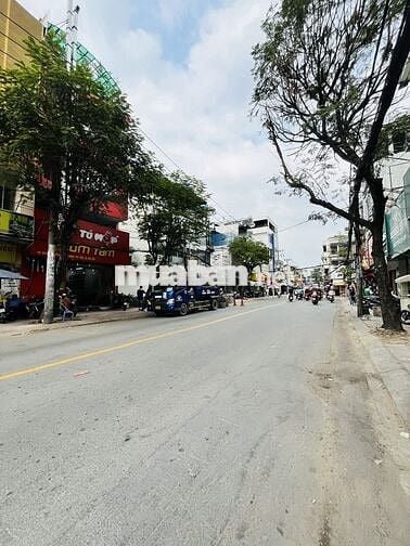 CHO THUÊ NHÀ KHU ĂN UỐNG ĐỒNG ĐEN TÂN BÌNH NGANG 8M 4 TẦNG