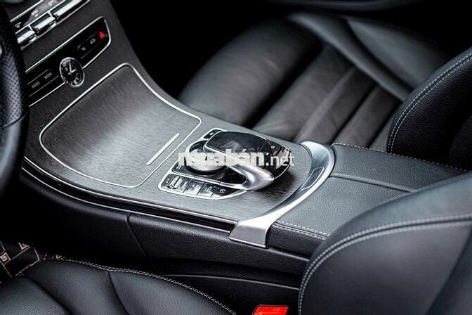 Thì Đây Là Mer C300 AMG 2019 - Xe chuẩn 100%