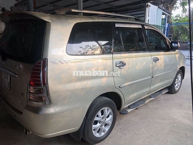 Toyota Innova 2006 G - 450000 km