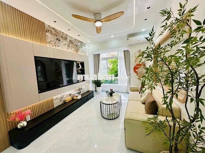 Bán Sky Garden 3 70m2 2PN 2WC giá 5,8ty nhà mới 100%