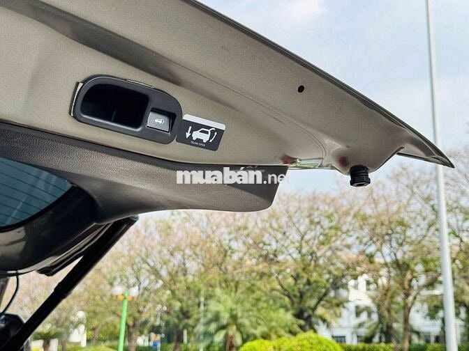 Mitsubishi Xpander Cross 2023, màu khỏe, xe chất