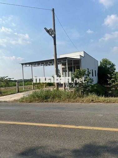 Cần bán Lô Đất Mặt Tiền Đường 818