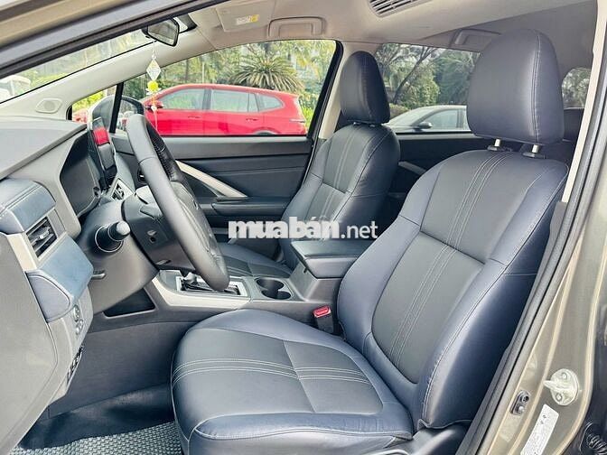 Mitsubishi Xpander Cross 2023, màu khỏe, xe chất