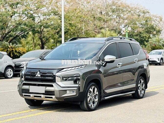 Mitsubishi Xpander Cross 2023, màu khỏe, xe chất