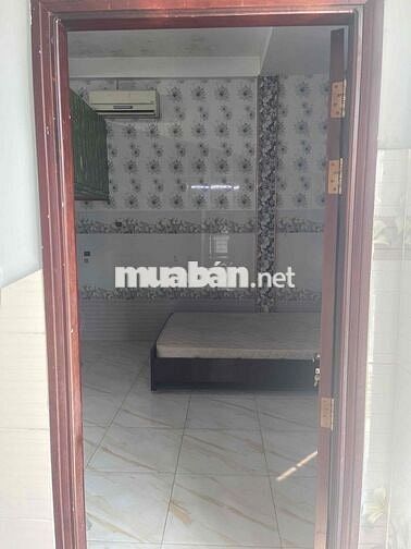 Cho thuê phòng 22m2 có gác lầu 4
