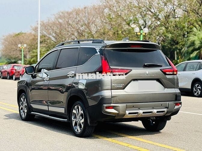 Mitsubishi Xpander Cross 2023, màu khỏe, xe chất