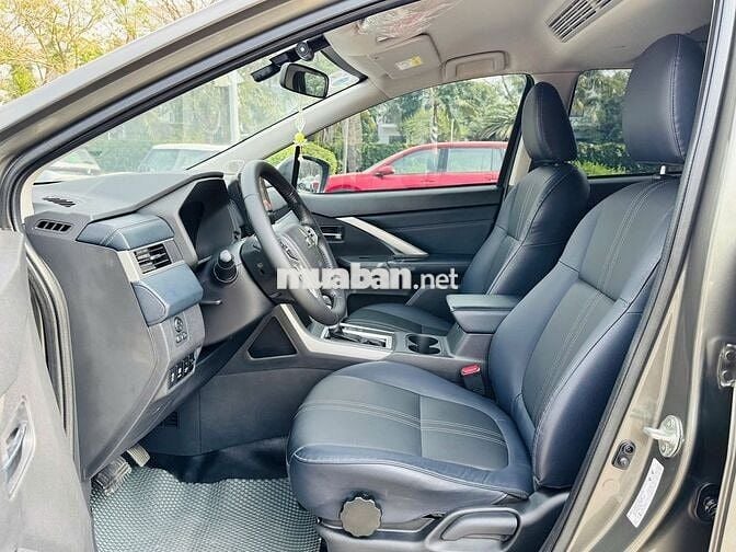 Mitsubishi Xpander Cross 2023, màu khỏe, xe chất