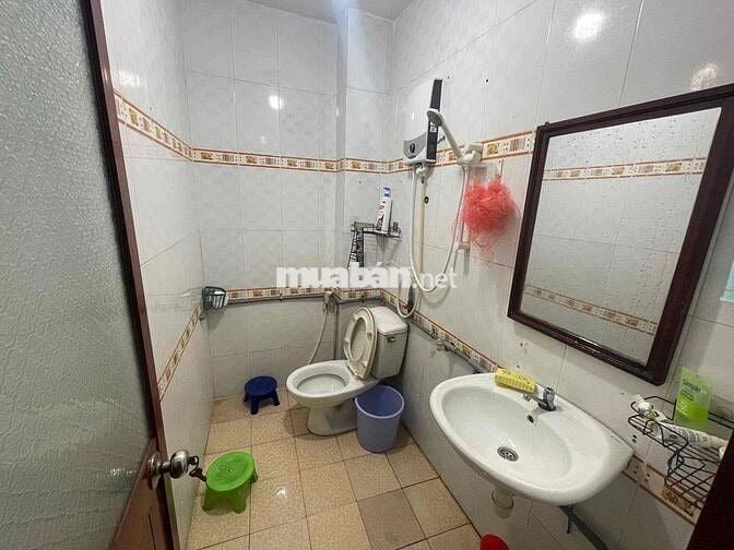 Bán nhà 2 tầng, 48m2, 4 x 12, hxh thông ngay đường Mã Lò. Giá 4.8 tỷ.