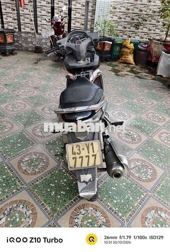 Air blade tứ quý 7