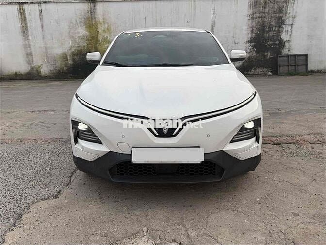 VinFast VF6 2024 S - 14000 km