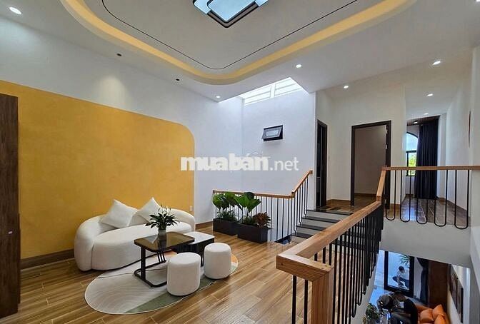 Chính chủ bán gấp nhà Bình Tân 4x10m 1 trệt 2 lầu giá 1.9 tỉ, SHR